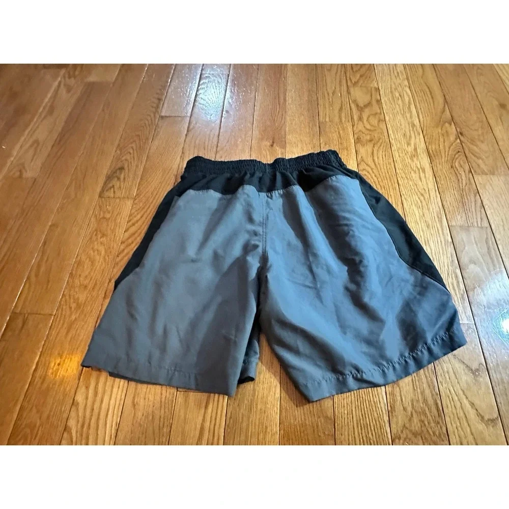 Nike Men's Core Contend 8